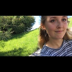 Meet your Posher, Isabella